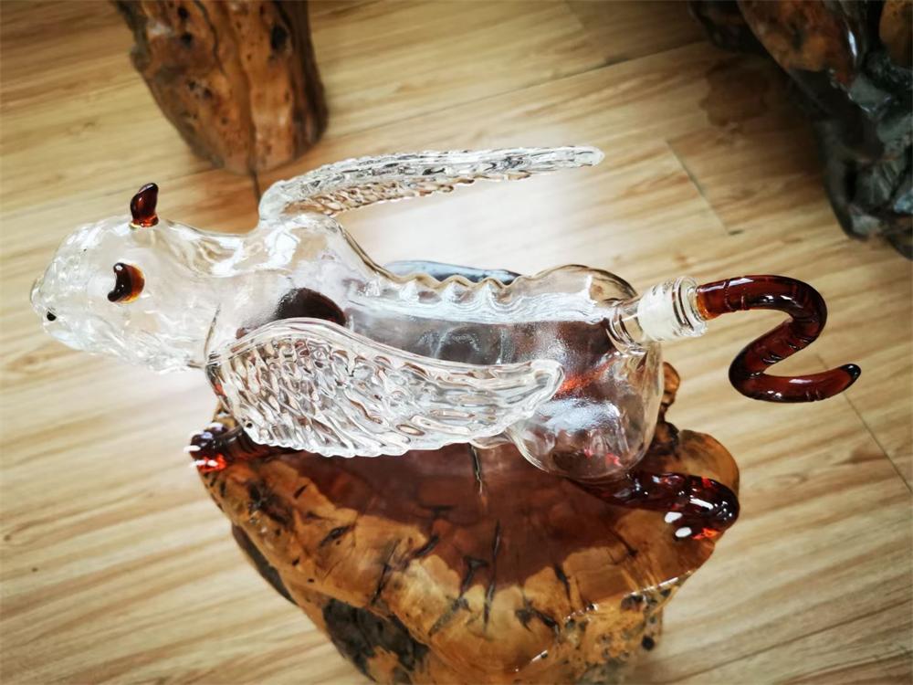 老虎造型玻璃酒瓶虎骨酒工藝酒瓶創(chuàng)意虎王酒威士忌玻璃瓶xo酒瓶
